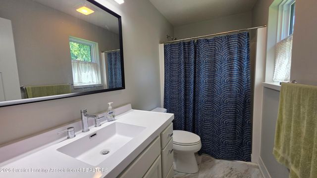 3217 Rice Court, Lansing, MI 48911