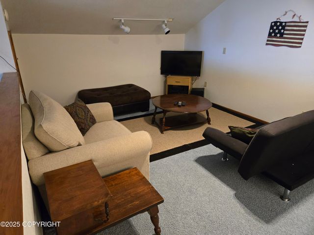 19 Juneberry Road, Ketchikan, AK 99901