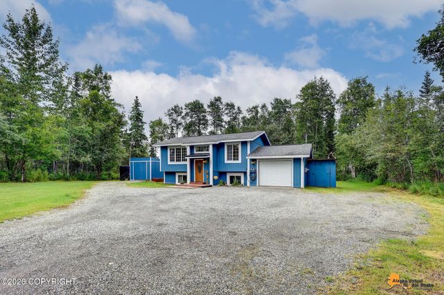 3471 W Smalley Circle, Wasilla, AK 99623