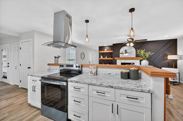 614 Bellevue Drive, Cleburne, TX 76033