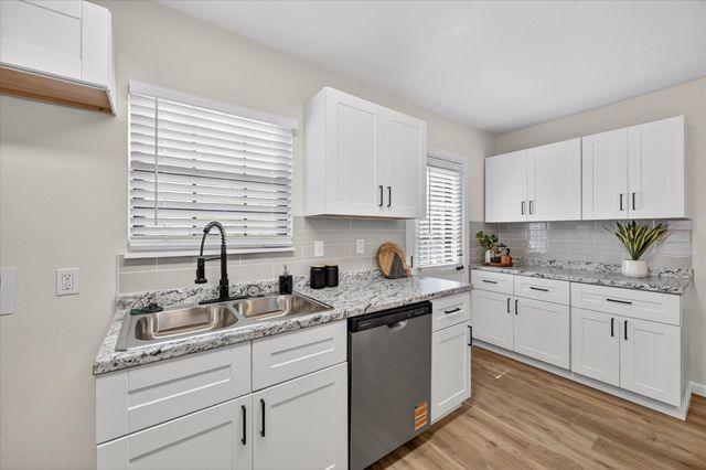 614 Bellevue Drive, Cleburne, TX 76033