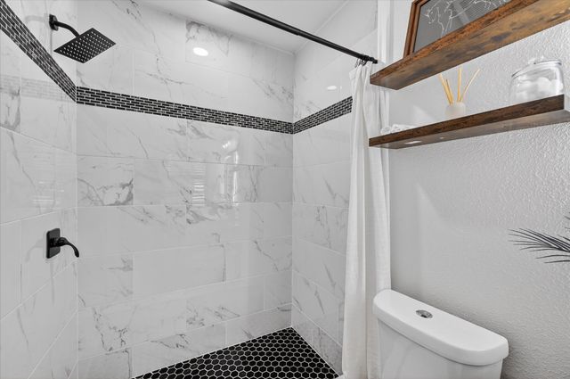 614 Bellevue Drive, Cleburne, TX 76033