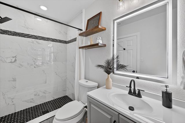 614 Bellevue Drive, Cleburne, TX 76033