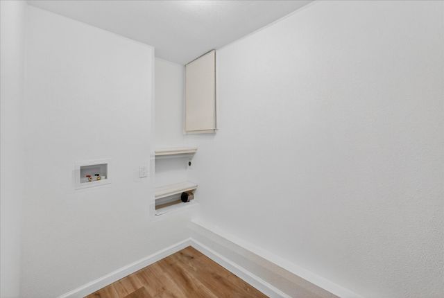 614 Bellevue Drive, Cleburne, TX 76033