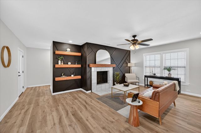 614 Bellevue Drive, Cleburne, TX 76033