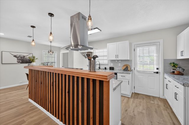 614 Bellevue Drive, Cleburne, TX 76033