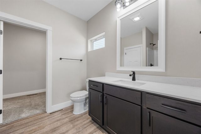 3340 Village Way, Robins, IA 52328