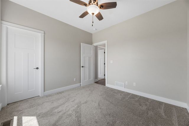 3340 Village Way, Robins, IA 52328