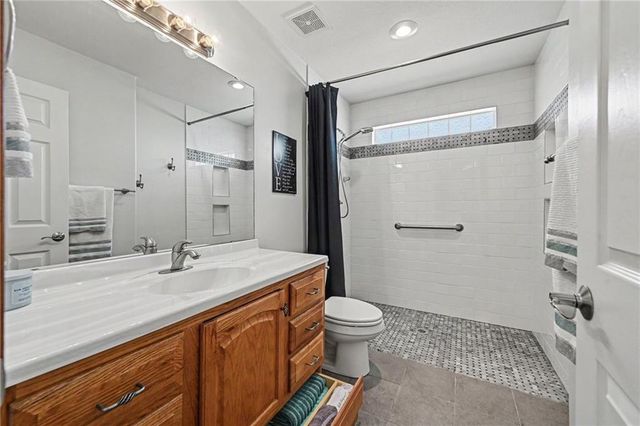 301 Prairie Rose Circle, Smithville, MO 64089