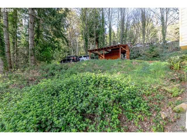 64636 E MCINTYRE Rd, Rhododendron, OR 97049