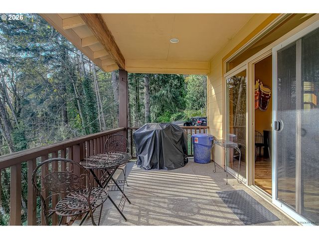 64636 E MCINTYRE Rd, Rhododendron, OR 97049