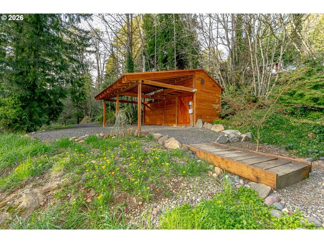 64636 E MCINTYRE Rd, Rhododendron, OR 97049