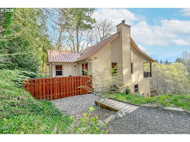 64636 E MCINTYRE Rd, Rhododendron, OR 97049