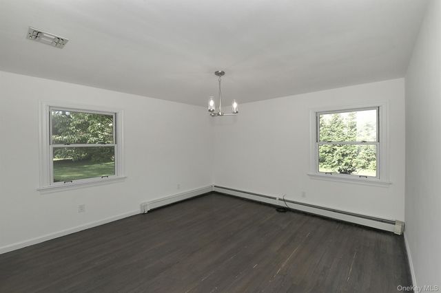 1950 Midlane, Muttontown, NY 11791
