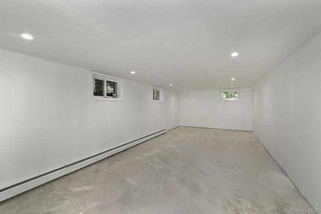 1950 Midlane, Muttontown, NY 11791