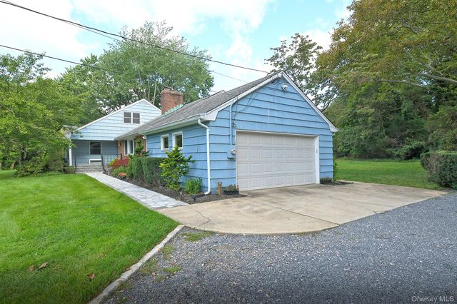 1950 Midlane, Muttontown, NY 11791