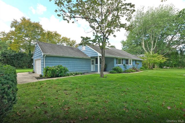 1950 Midlane, Muttontown, NY 11791