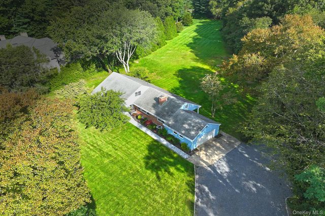 1950 Midlane, Muttontown, NY 11791