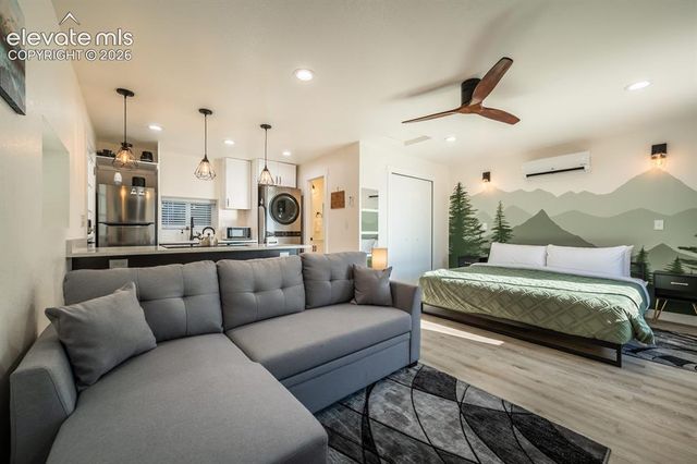 210 S Hancock Avenue, Colorado Springs, CO 80903
