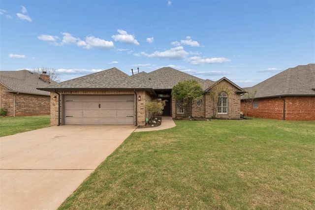 14605 N Waterfront Road, Edmond, OK 73013