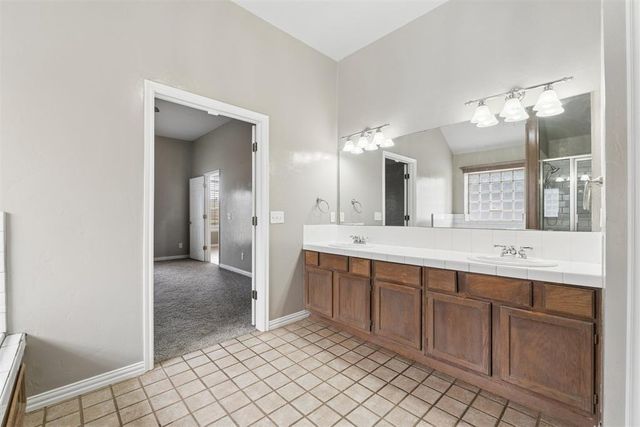 14605 N Waterfront Road, Edmond, OK 73013