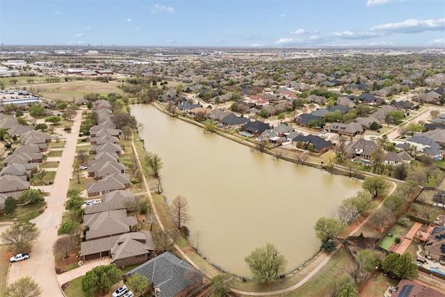 14605 N Waterfront Road, Edmond, OK 73013