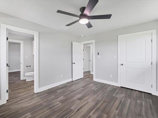 2719 Post Oak RD, Webberville, TX 78653