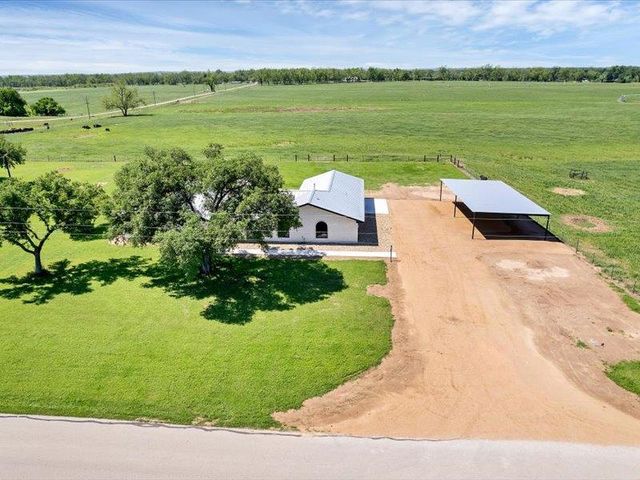 2719 Post Oak RD, Webberville, TX 78653