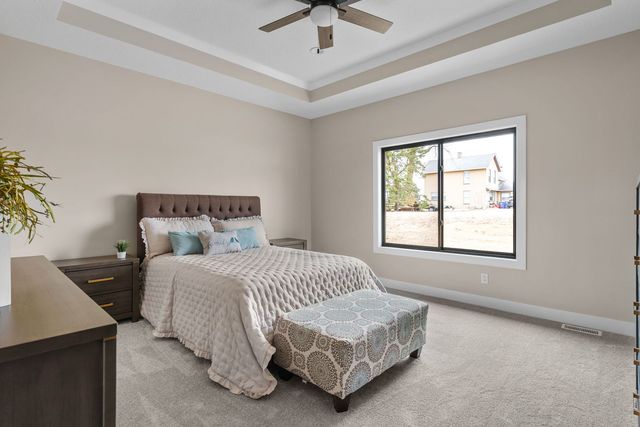1218 S. 2nd Street, Eldridge, IA 52748