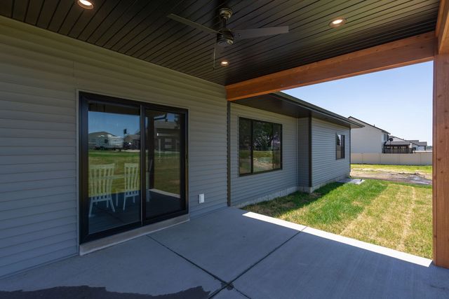 1218 S. 2nd Street, Eldridge, IA 52748