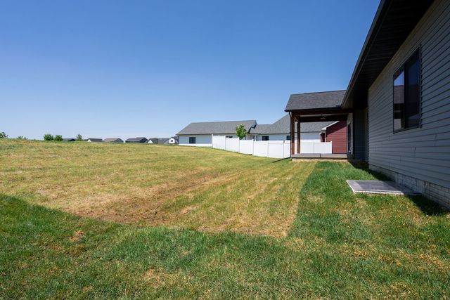 1218 S. 2nd Street, Eldridge, IA 52748