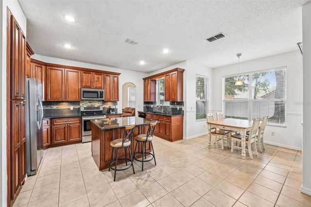 9525 SOUTHERN GARDEN CIRCLE, Altamonte Springs, FL 32714