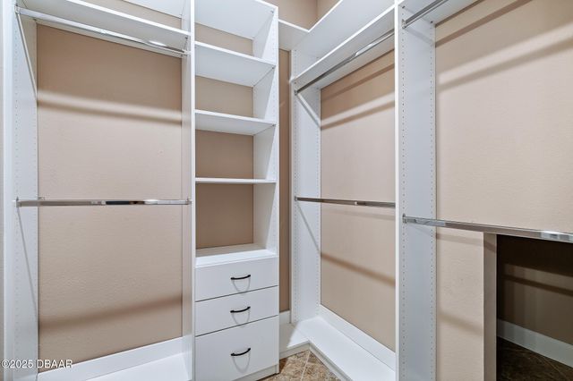 829 Pinewood Drive, Ormond Beach, FL 32174