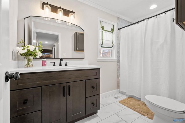 2281 Western Hills Drive E, Southside, AL 35907