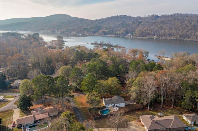 2281 Western Hills Drive E, Southside, AL 35907