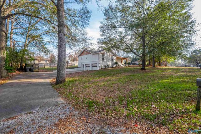 2281 Western Hills Drive E, Southside, AL 35907