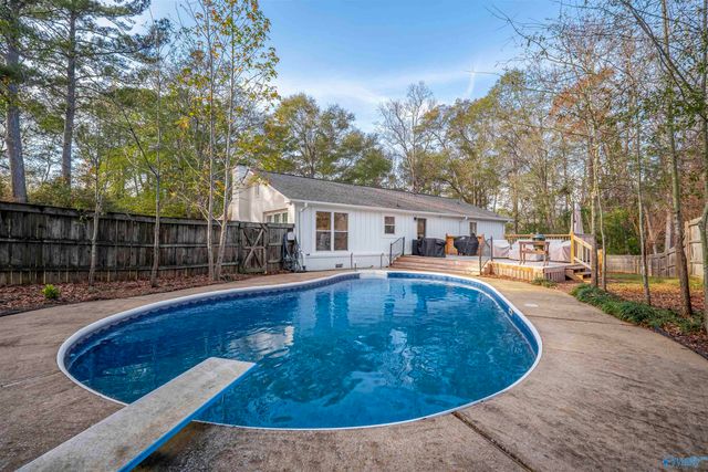 2281 Western Hills Drive E, Southside, AL 35907