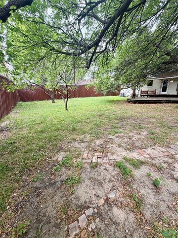 209 S Lindale Lane, Richardson, TX 75080