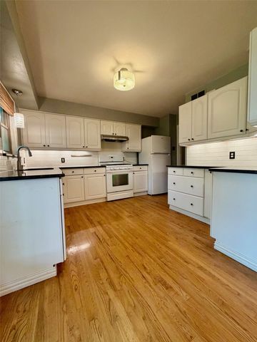 209 S Lindale Lane, Richardson, TX 75080