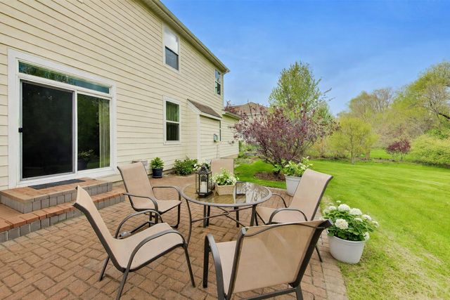 3091 Long Common Parkway, Elgin, IL 60124