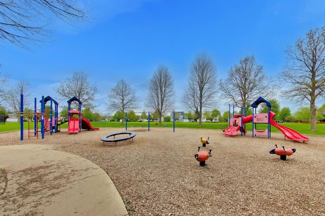 3091 Long Common Parkway, Elgin, IL 60124