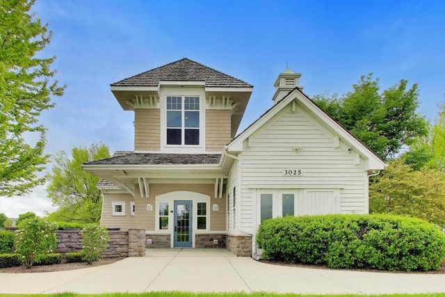 3091 Long Common Parkway, Elgin, IL 60124