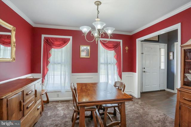 304 KENT DR, Harrisburg, PA 17111