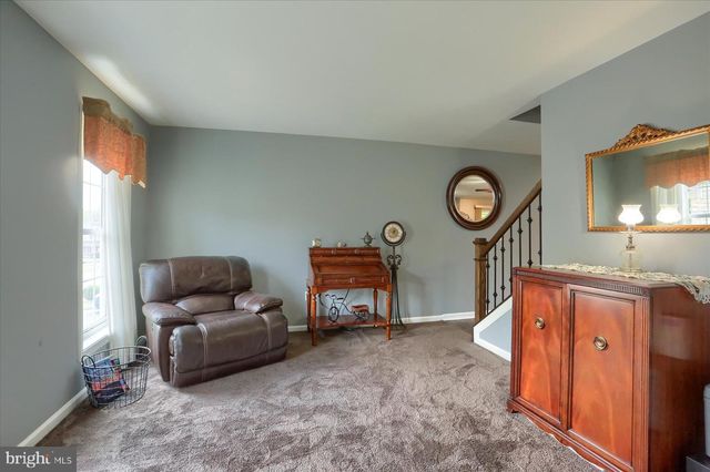 304 KENT DR, Harrisburg, PA 17111