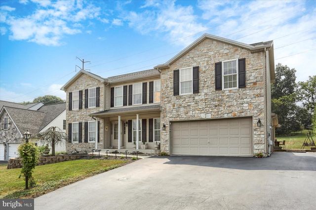 304 KENT DR, Harrisburg, PA 17111