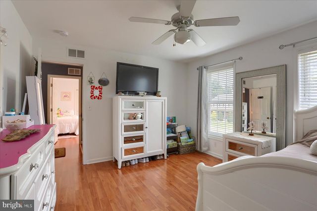 304 KENT DR, Harrisburg, PA 17111