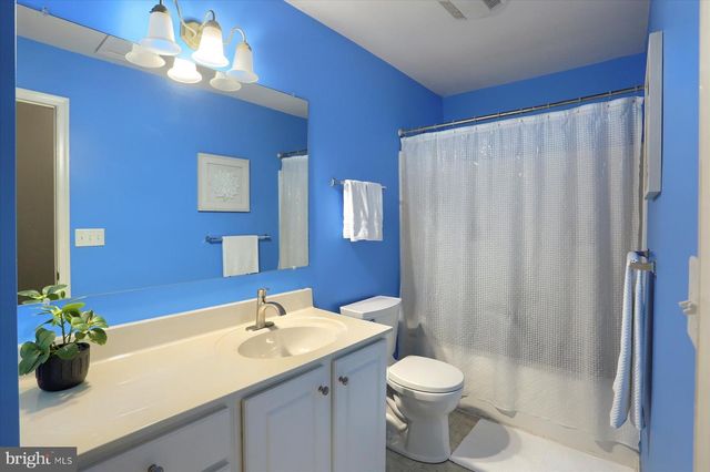 304 KENT DR, Harrisburg, PA 17111