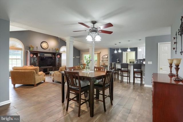 304 KENT DR, Harrisburg, PA 17111