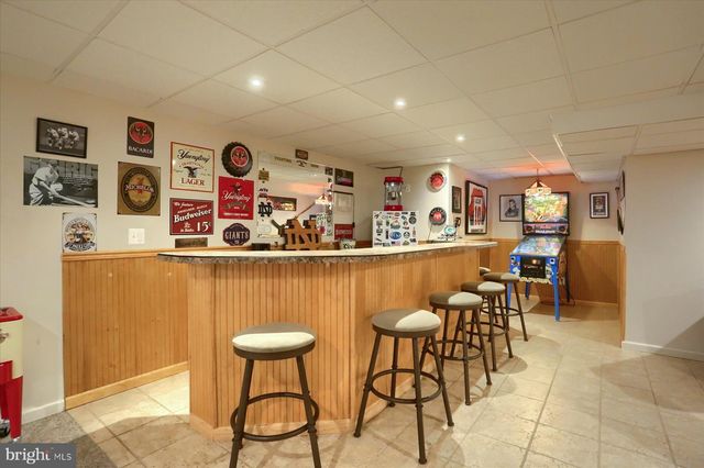 304 KENT DR, Harrisburg, PA 17111