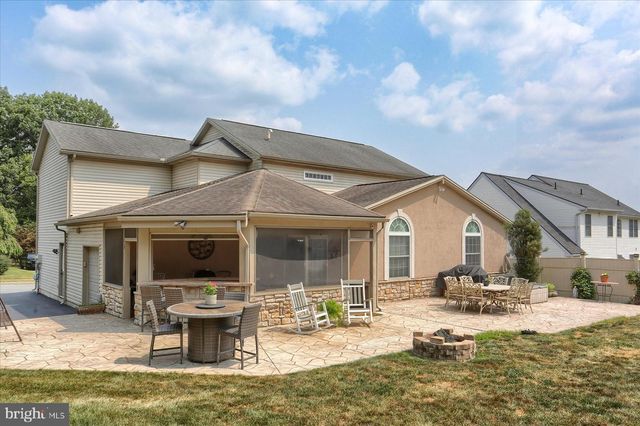 304 KENT DR, Harrisburg, PA 17111